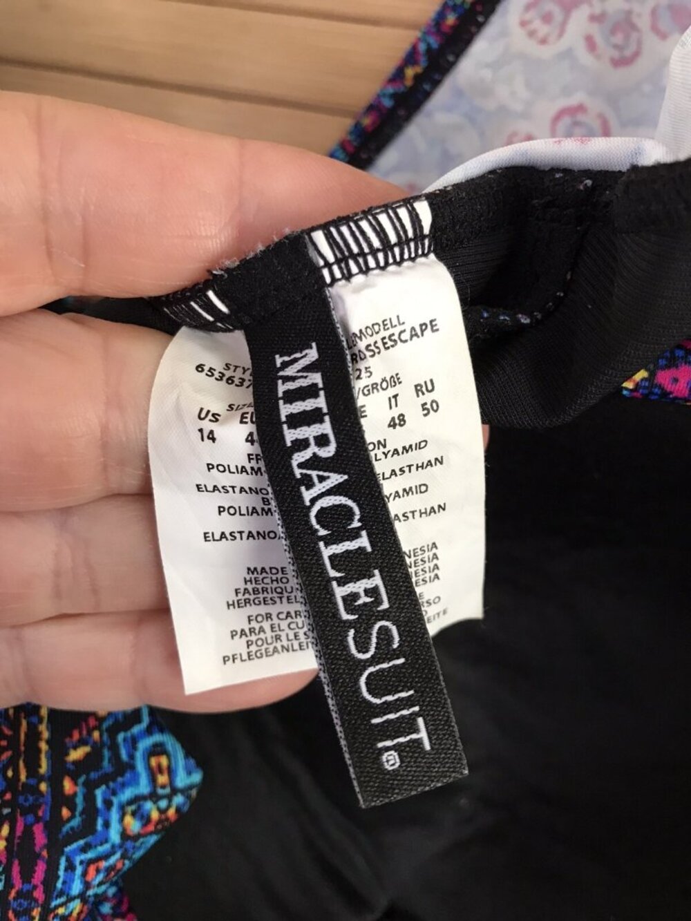 Miraclesuit Criss Cross Escape Danube Bleu One Piece Swimsuit bathing suit Sz 14 - Picture 4 of 5